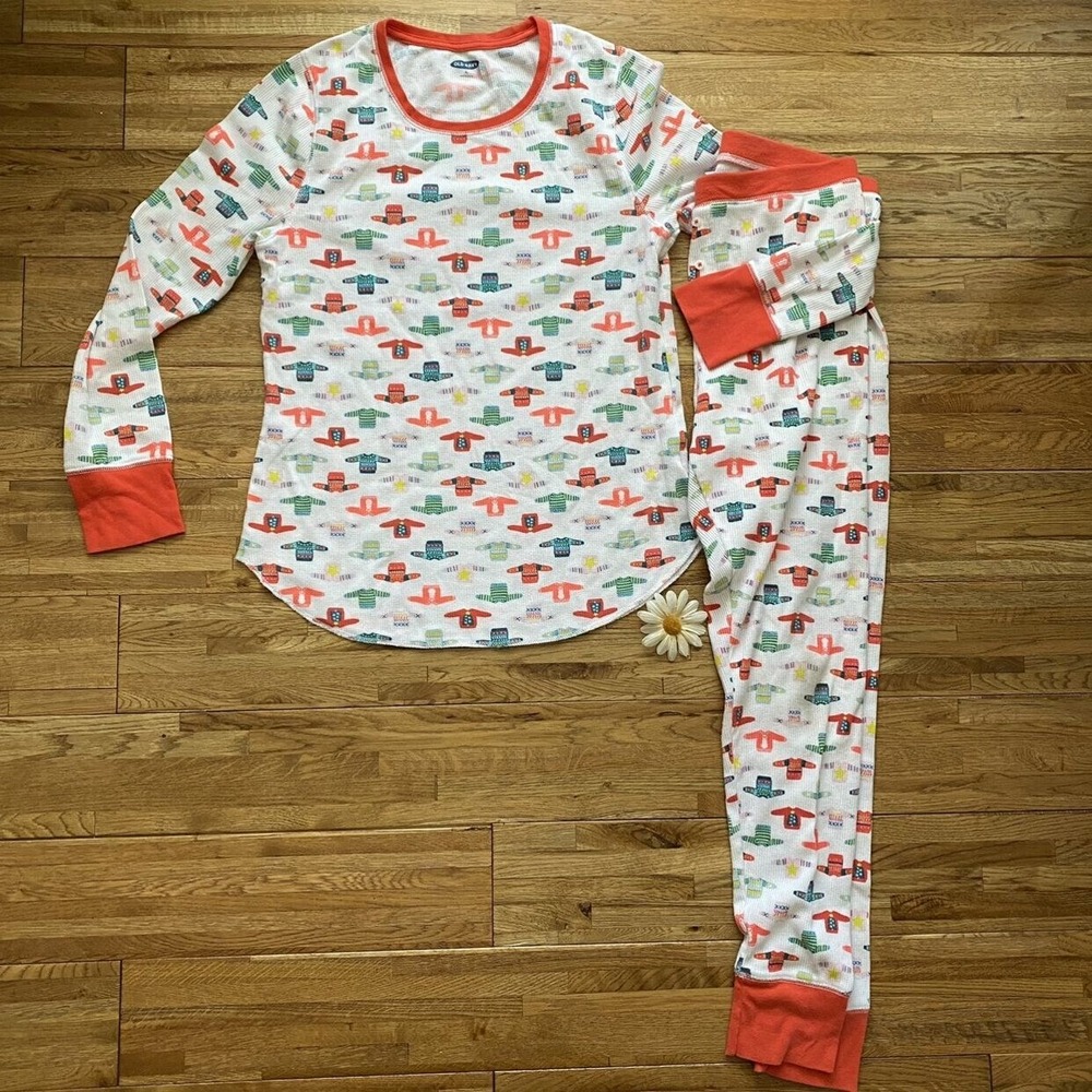 Old Navy Christmas Sweater Pajamas Size L/XL